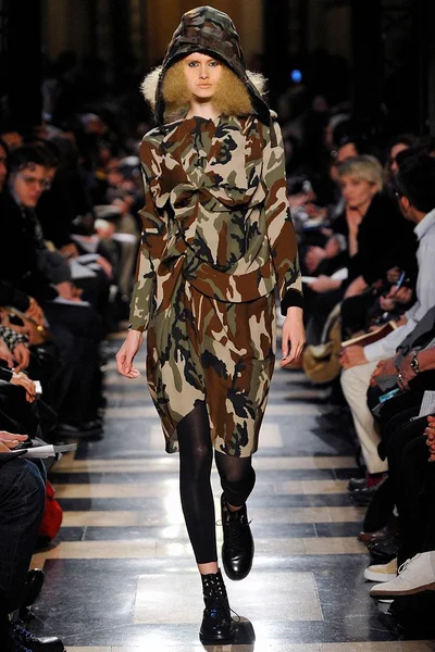 Look 33